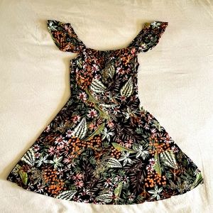 Juniors Mini Dress Small